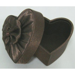 Boîte à dragées cœur chic en satin chocolat