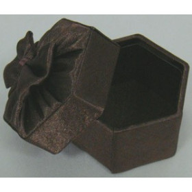 Boîte à dragées chic hexagonale en satin chocolat