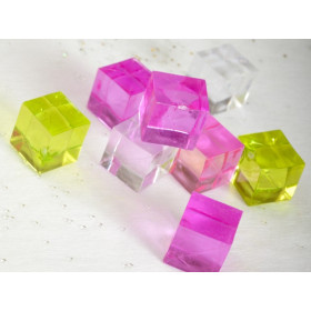 12 cubes translucides déco colorés en plastique