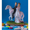 Figurine mariage couple sur cheval en résine