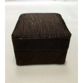 Boîte à dragées chic carrée en soie chocolat