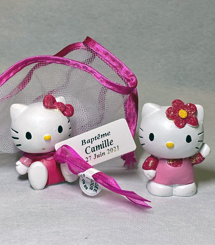 Pack personnalisé baptême fille 24 sujets à dragées Hello Kitty