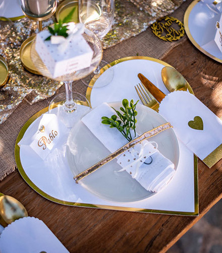 8 sets de table mariage coeur papier bord doré